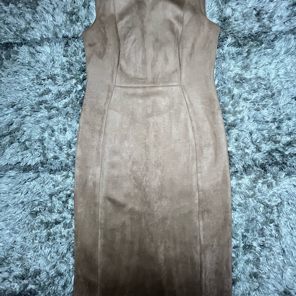 Elegant Brown Sleeveless Dress